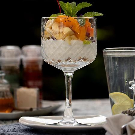 Honeysuckle Clarens Hotel Ngoại thất bức ảnh